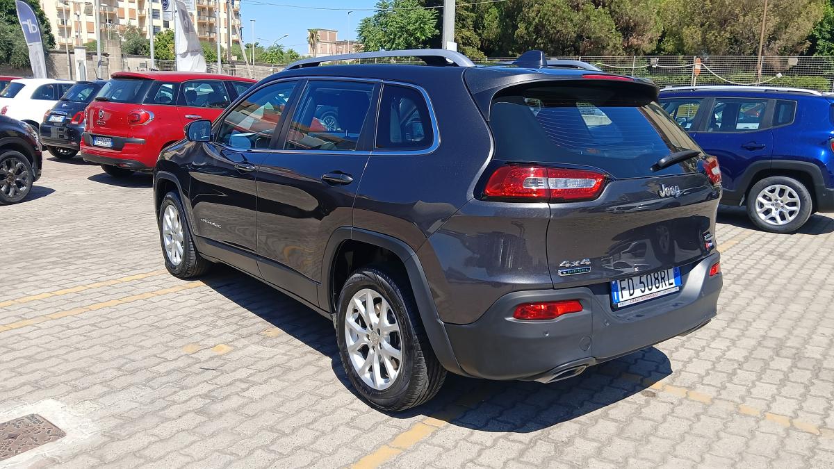 Jeep Cherokee 2.2 Mjet 185CV 4WD AUTO Longitude